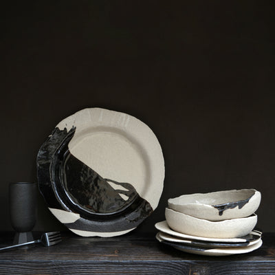 Grande assiette plate en grès