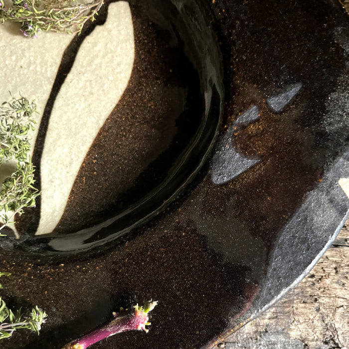 Grande assiette plate en grès