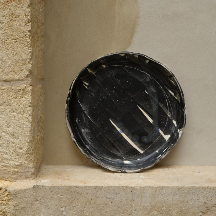 Grand plat en porcelaine